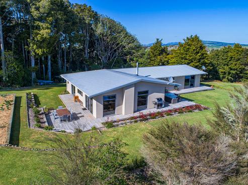 19A Pearson Road, Maungatapere