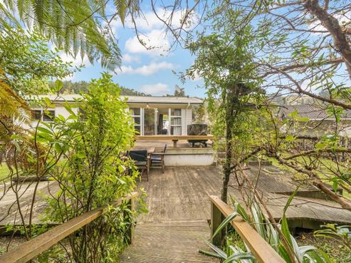 15 Forest Road, Pinehaven