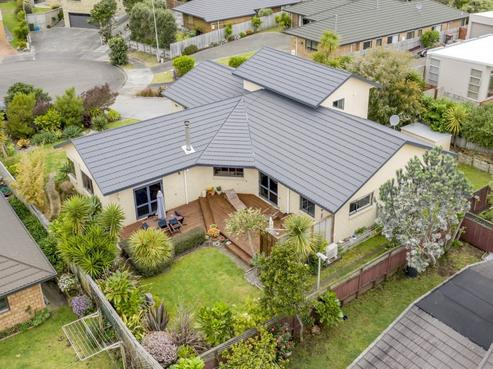 8 Te Ropata Place, Waikanae Beach