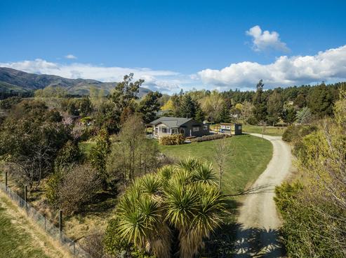 45 Loach Road, Hawea Flat