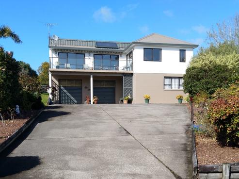 82 Torkar Road, Clarks Beach