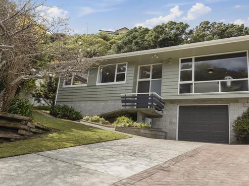 70 Dowse Drive, Maungaraki