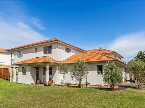 215 Alec Craig Way, Gulf Harbour