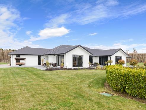 35 Island Road, Clarkville