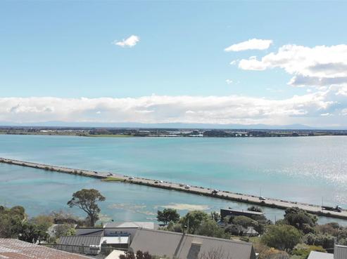 27 Balmoral Lane, Redcliffs