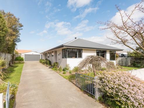 9 Stagg Place, Brightwater