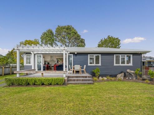 16 White Street, Whitianga