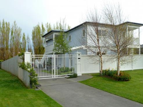 17 Euphrasie Drive, Wigram