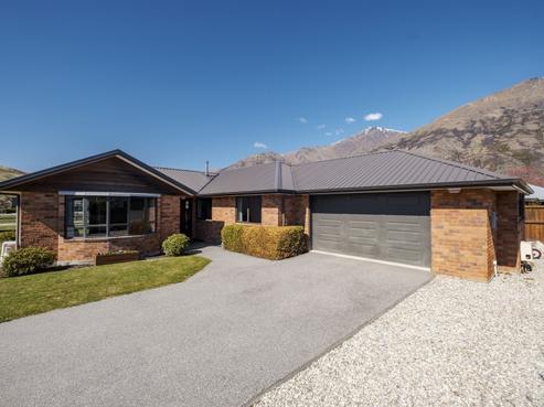 74 Howards Drive, Lake Hayes Estate