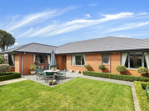 3 Pasadena Place, Harewood