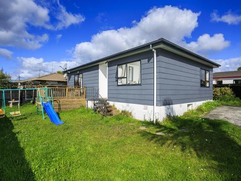 2/7 Barbados Drive, Unsworth Heights