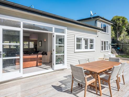 22 Silverstream Road, Crofton Downs