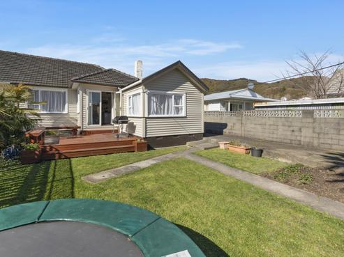4 Mayo Grove, Naenae