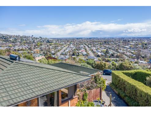 2/2 Parklands Drive, Huntsbury