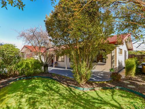 8 Hersham Place, Bromley