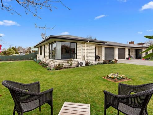 1B Coleman Place, Darfield