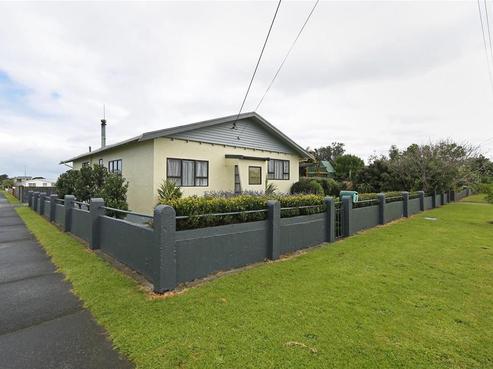58 Fox Street, Opunake