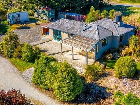 57 Stornoway Street, Karitane