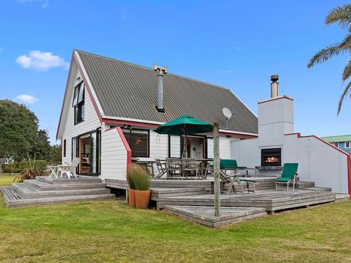 5 Galbraith Street, Matapouri