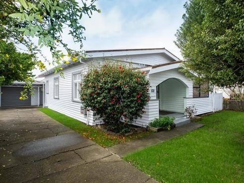 508 Southampton Street East, Hastings