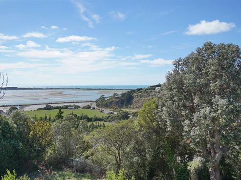 12 La Costa Lane, Mount Pleasant