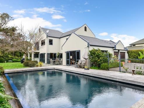 37 Montrose Crescent, Huntington
