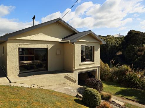 2 Koromiko Street, Kaka Point