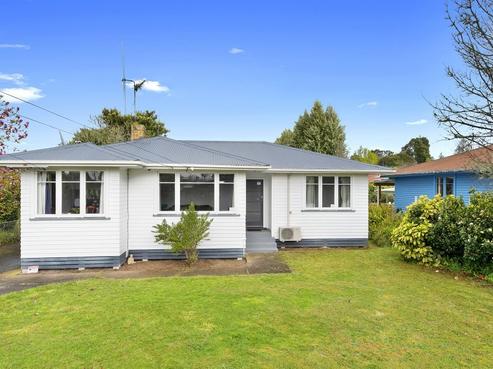 13 Carrington Avenue, Hillcrest