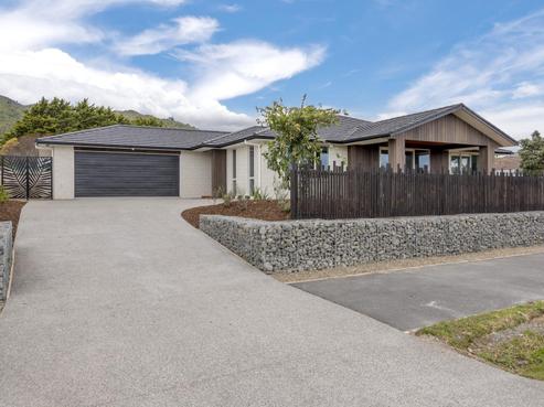 17 David Street, Waikanae