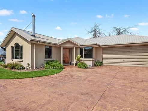 10 Pukeone Place, Motueka