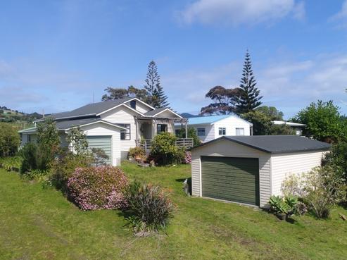 233 Tangiora Avenue, Whangapoua