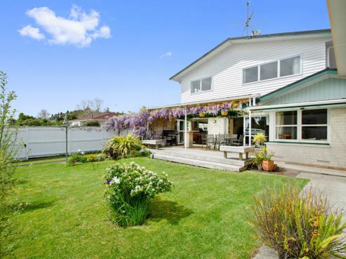55 Beach Road, Pahurehure