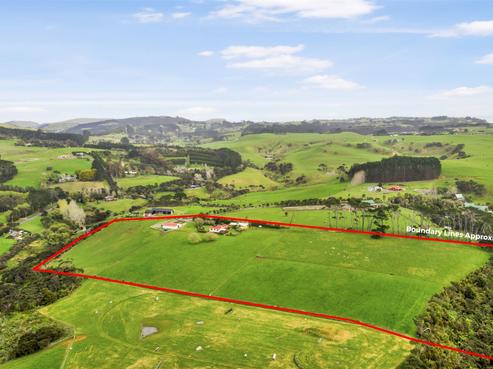 102 Taiapa Road, Muriwai