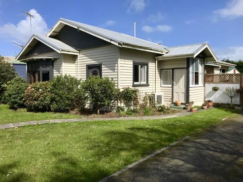 706 North Road, Lorneville