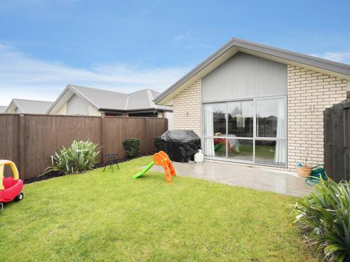 23 Charente Way, Yaldhurst
