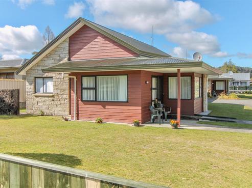 10A Robertson Street, Glenholme