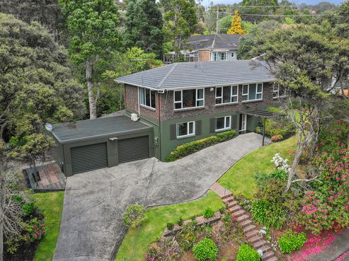 83 Woodfern Crescent, Titirangi