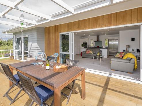 136 Mowhia Grove, Waitarere