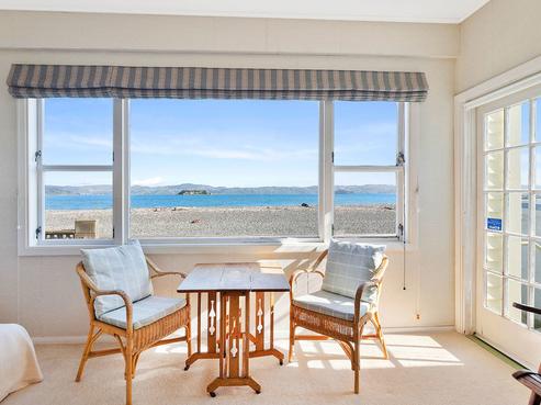 454 Muritai Road, Eastbourne