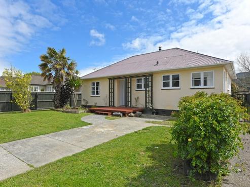 1319 High Street, Taita