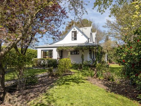 24 Broad Street, Southbridge