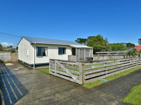 31 Puriri Street, Helensville