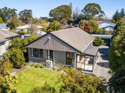 21 Burnside Crescent, Burnside