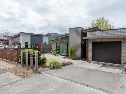 12 Taniwha Street, Waiotaiki Bay