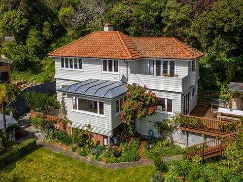 325B Muritai Road, Eastbourne