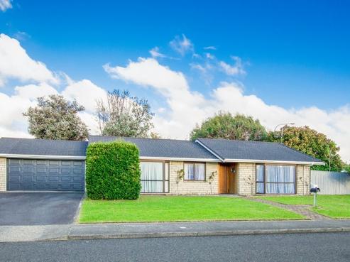 2 The Avenue, Paraparaumu Beach