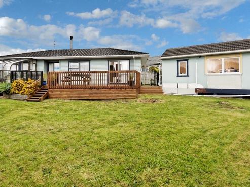 177 Waimumu Road, Massey