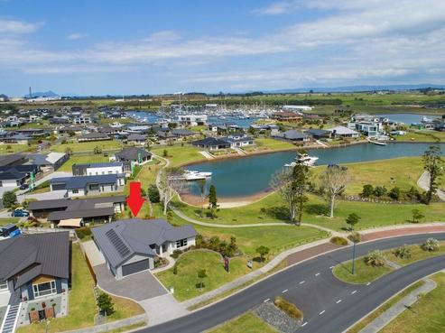 11 Stace Hopper Drive, One Tree Point