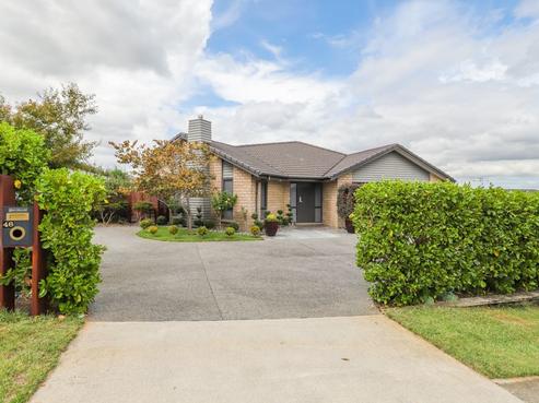 46 Somerton Drive, Huntington