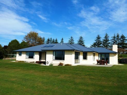 210 Spur Road, Hadlow